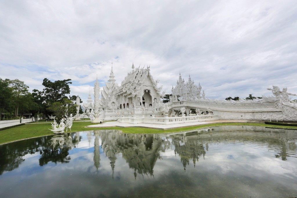 พระอุโบสถวัดร่องขุ่น