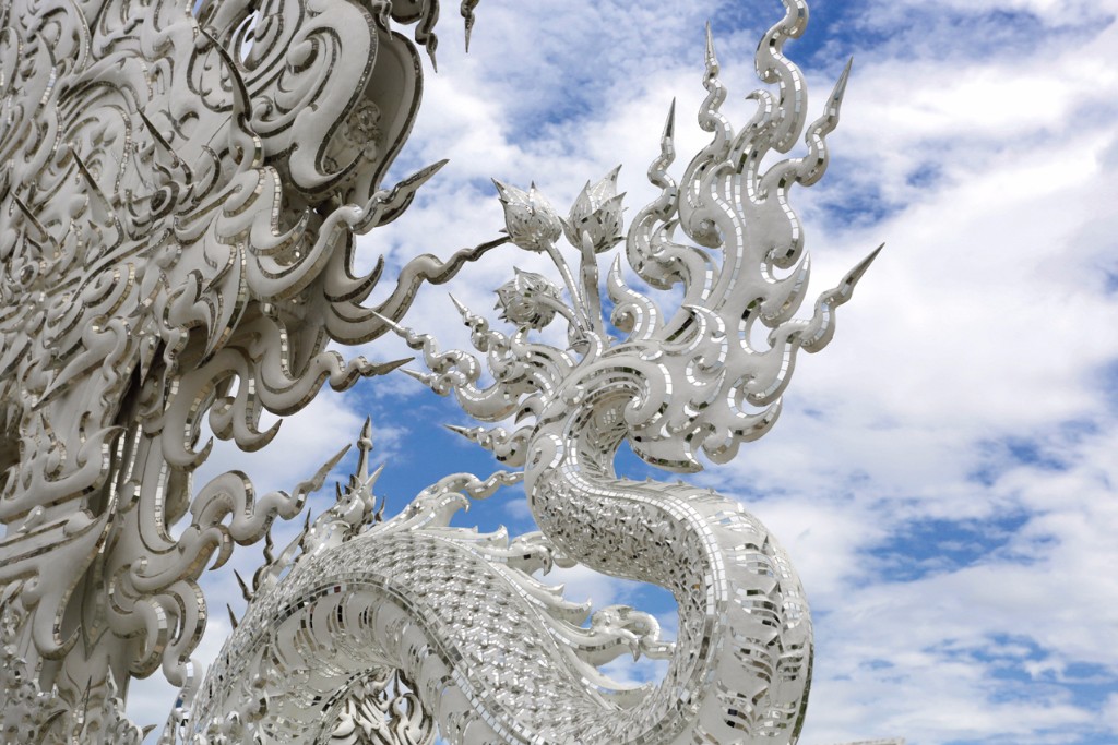 ลวดลายประดับพระอุโบสถ